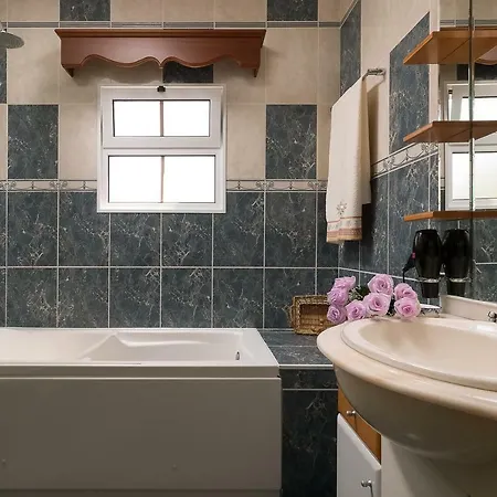 別荘 Paradise House