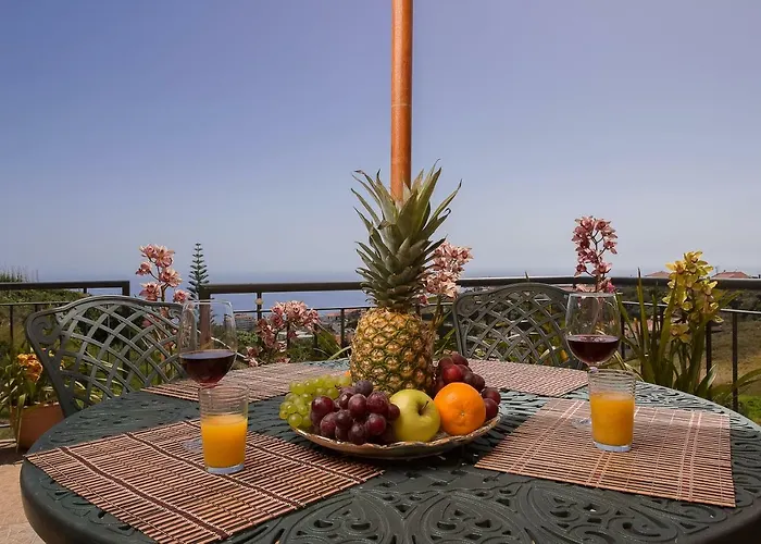 Paradise House * Calheta (Madeira)